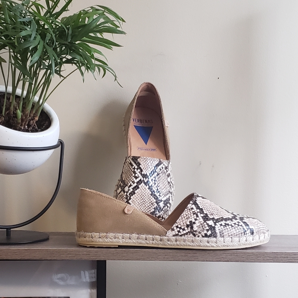 NWT Verbenas Suede and Snakeskin Detail Espadrille